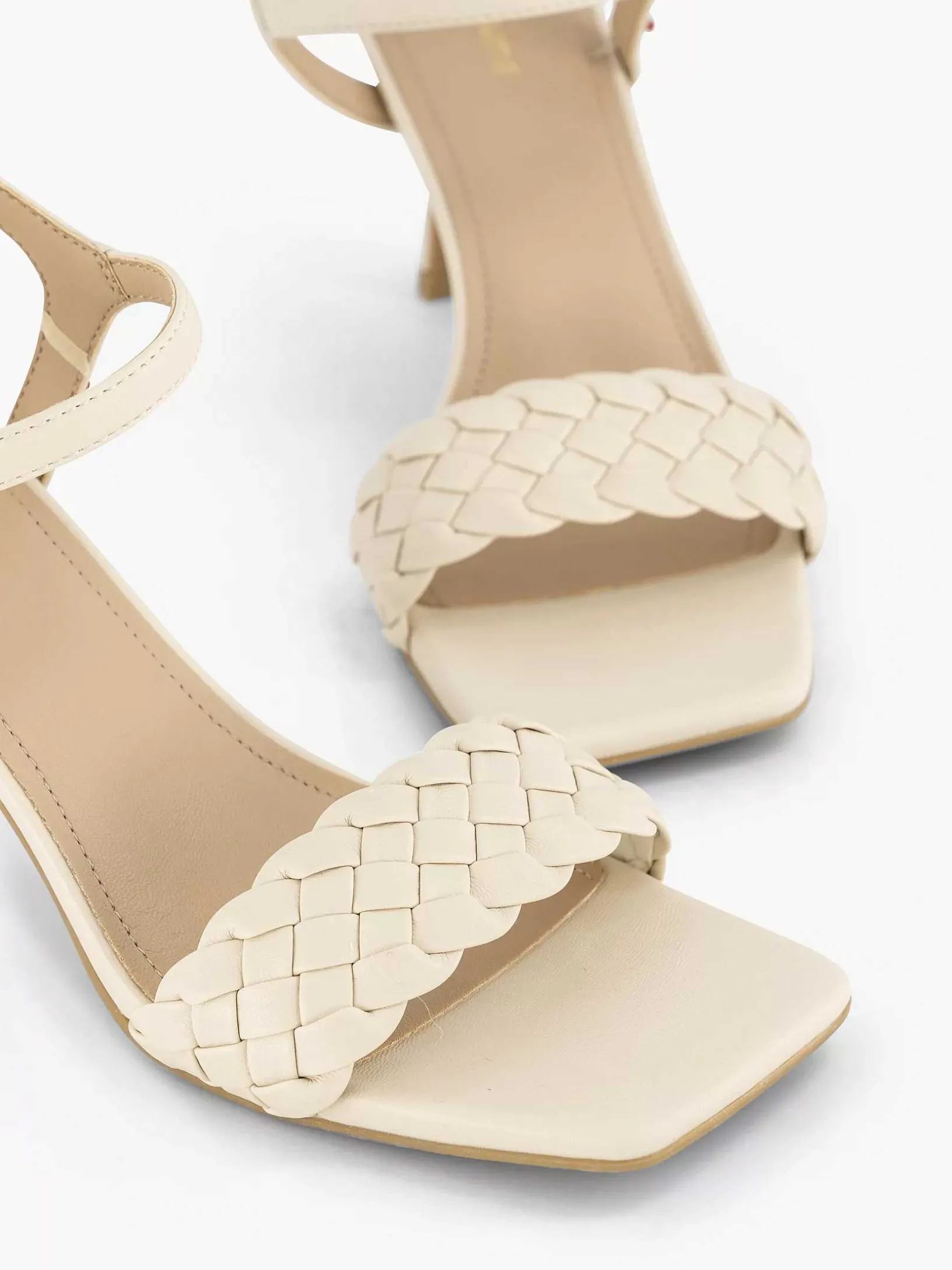 Beige Sandalette Fought