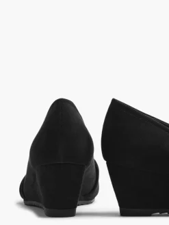 Black Pump Wedge Heel