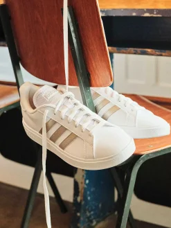 White Grand Court Base 2.0